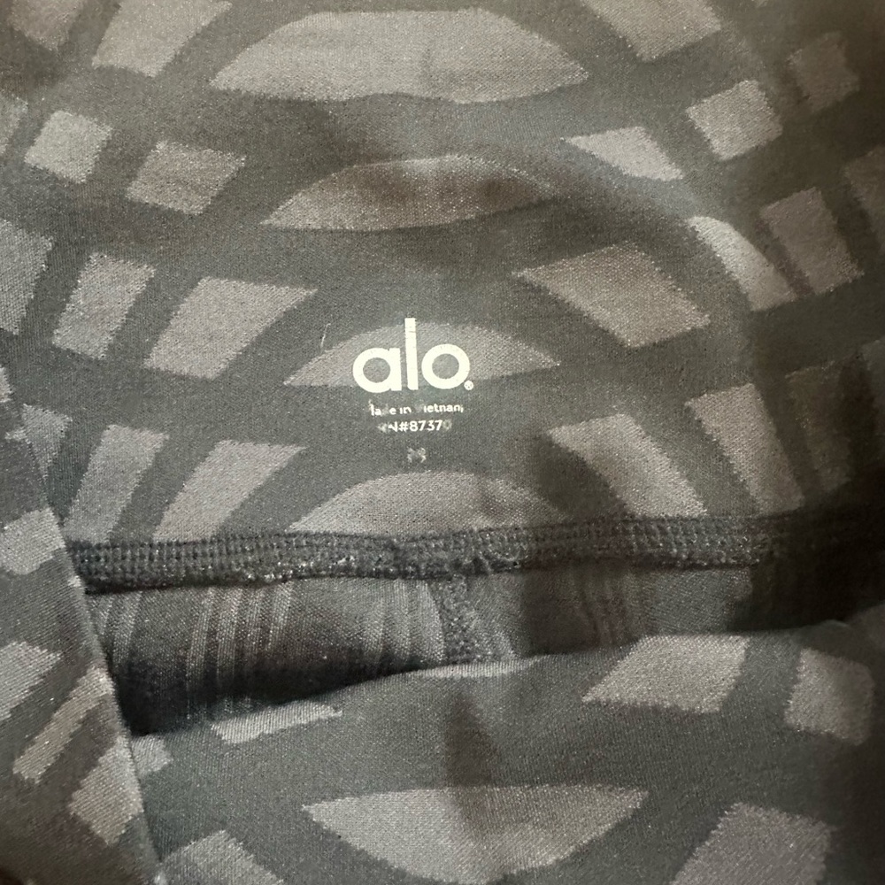 Alo Leggings